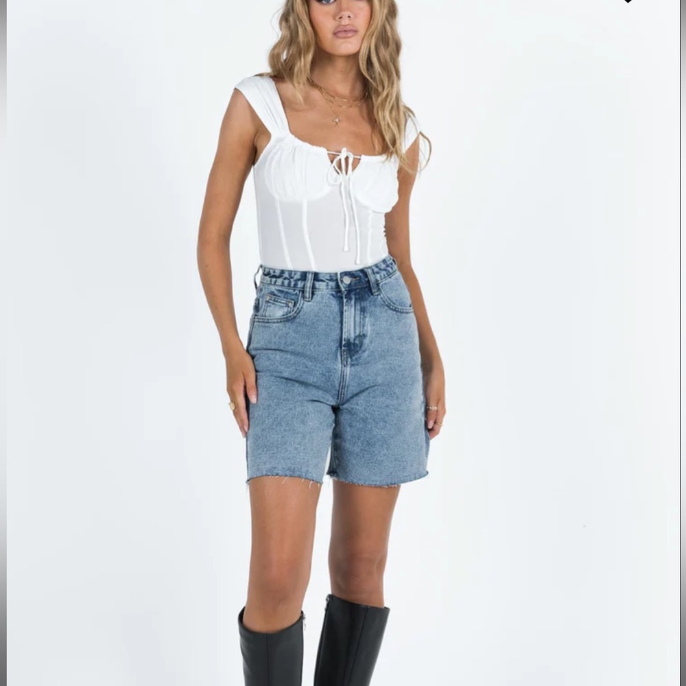 PRINCESS POLLY LYNDSEY LONGLINE DENIM SHORTS (6)